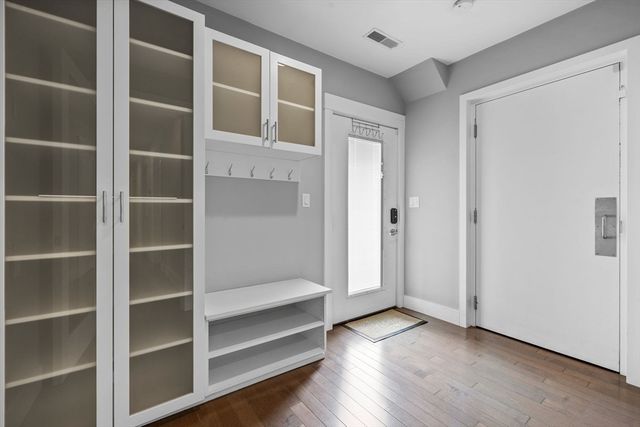 202 Rawson Rd 3, Brookline, MA 02445