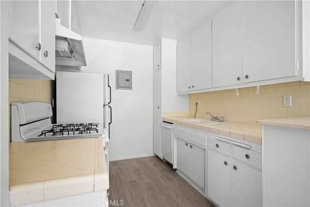 1422 N Curson Avenue 1, Los Angeles, CA 90046