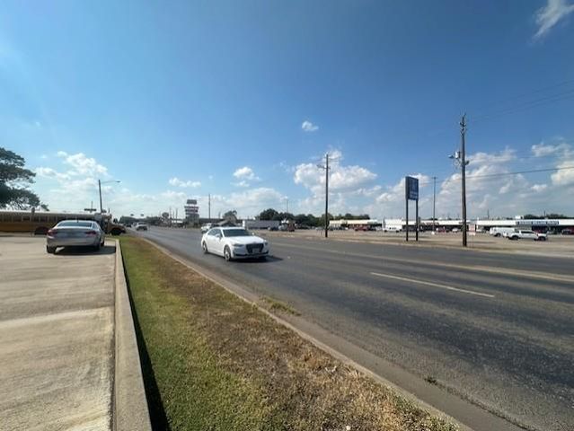 202 E Boling Highway A, Wharton, TX 77488