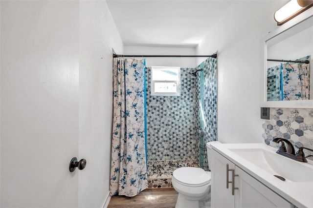 5900 CYPRESS STREET N, St Petersburg, FL 33703