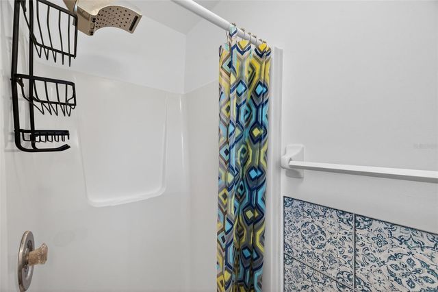 5900 CYPRESS STREET N, St Petersburg, FL 33703