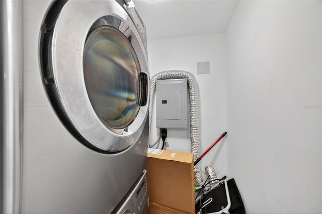 5900 CYPRESS STREET N, St Petersburg, FL 33703