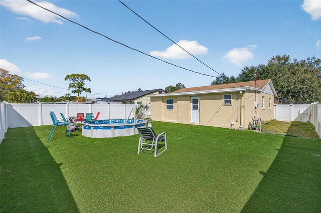 5900 CYPRESS STREET N, St Petersburg, FL 33703