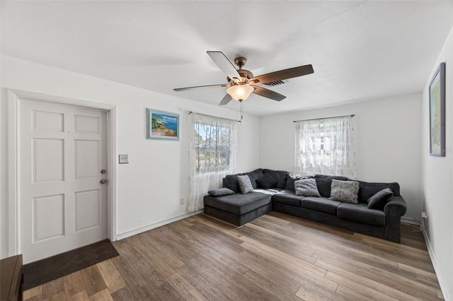 5900 CYPRESS STREET N, St Petersburg, FL 33703