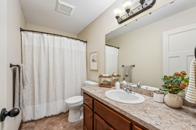 6227 209th Street N, Forest Lake, MN 55025