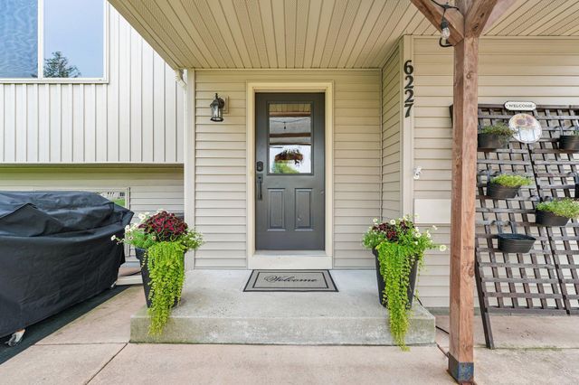 6227 209th Street N, Forest Lake, MN 55025