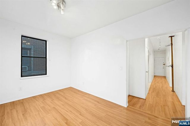 6601 Bdway E7, West New York, NJ 07093
