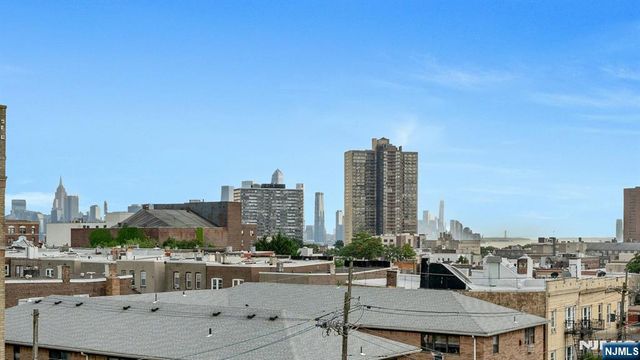 6601 Bdway E7, West New York, NJ 07093