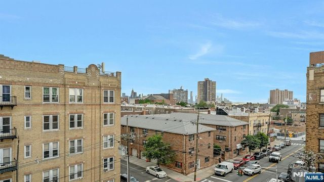 6601 Bdway E7, West New York, NJ 07093