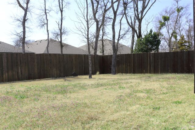 510 Stanton Lane, Lavon, TX 75166