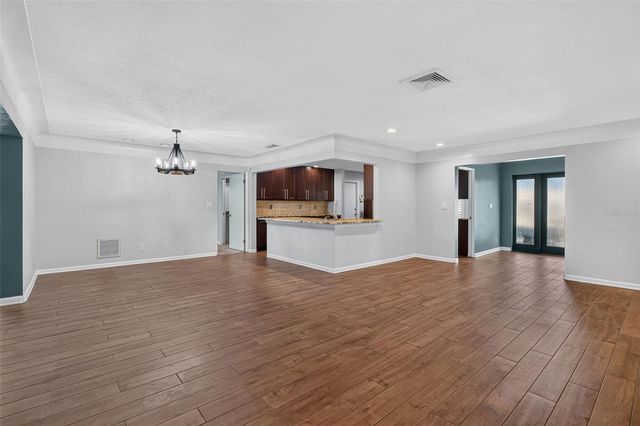 8094 12TH AVENUE S, St Petersburg, FL 33707