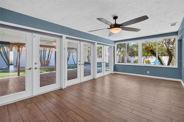 8094 12TH AVENUE S, St Petersburg, FL 33707
