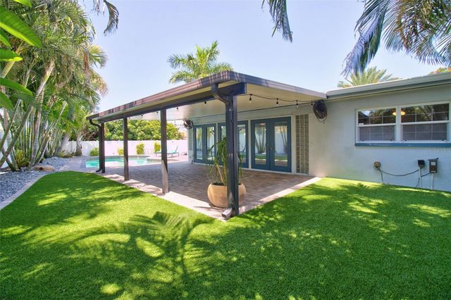 8094 12TH AVENUE S, St Petersburg, FL 33707