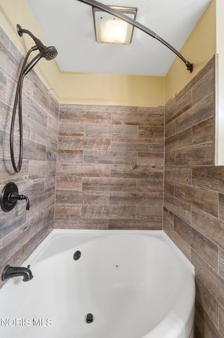 2023 Riverview Court, Toledo, OH 43614