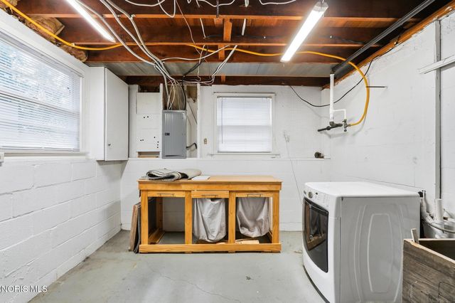 2023 Riverview Court, Toledo, OH 43614