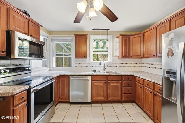 2023 Riverview Court, Toledo, OH 43614