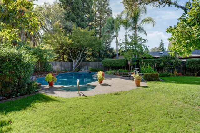 4213 Pocono Ct, Fair Oaks, CA 95628