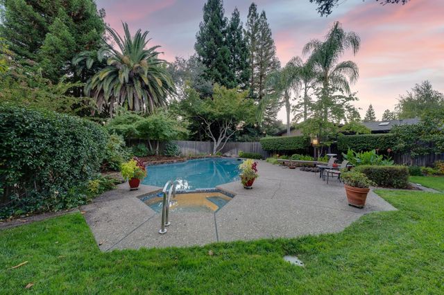 4213 Pocono Ct, Fair Oaks, CA 95628