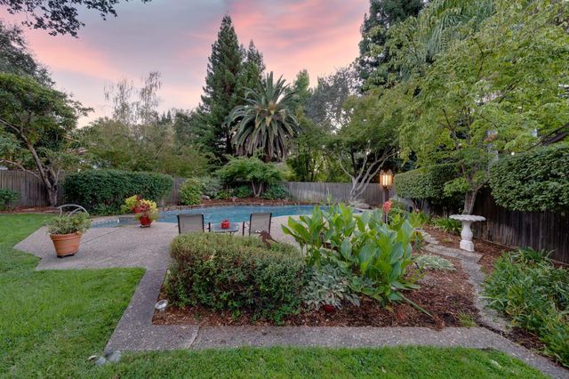 4213 Pocono Ct, Fair Oaks, CA 95628