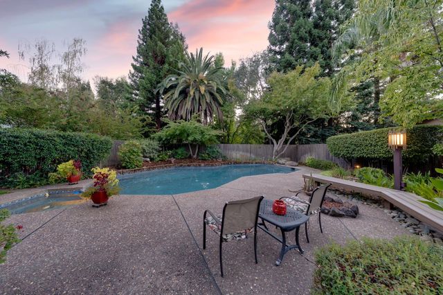 4213 Pocono Ct, Fair Oaks, CA 95628