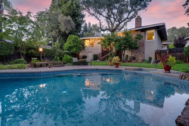 4213 Pocono Ct, Fair Oaks, CA 95628