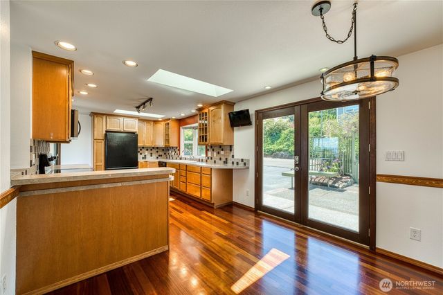 7912 SE Puget Heights Lane, Port Orchard, WA 98366