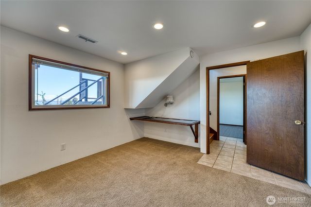 7912 SE Puget Heights Lane, Port Orchard, WA 98366