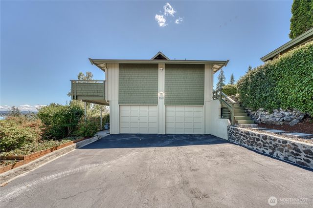 7912 SE Puget Heights Lane, Port Orchard, WA 98366