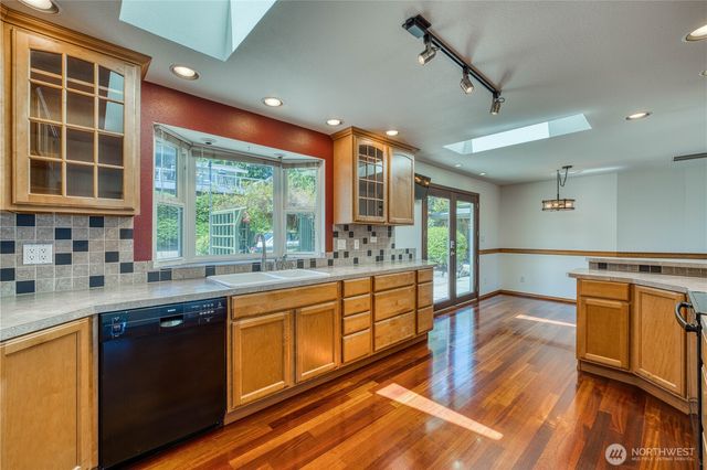 7912 SE Puget Heights Lane, Port Orchard, WA 98366