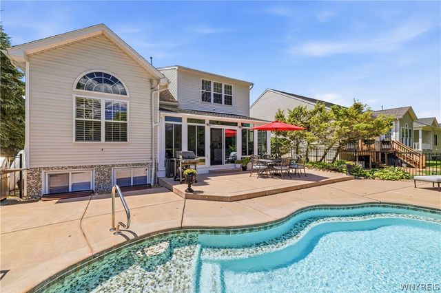 13 Greenside Drive, Grand Island, NY 14072