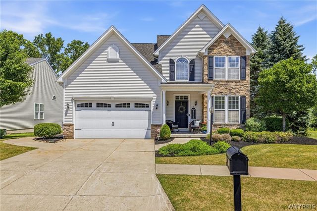 13 Greenside Drive, Grand Island, NY 14072
