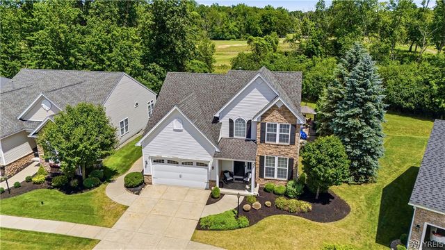 13 Greenside Drive, Grand Island, NY 14072
