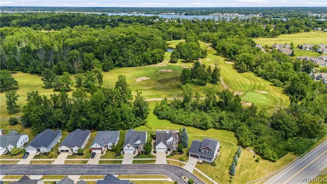 13 Greenside Drive, Grand Island, NY 14072