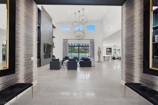 20 Pebble Hills Court, Las Vegas, NV 89141