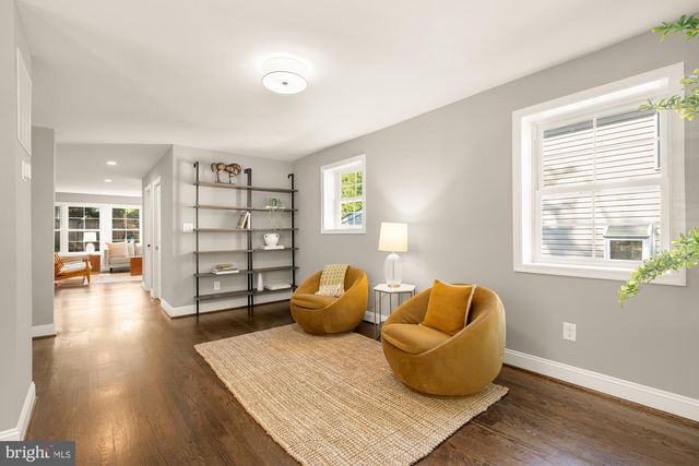 5716 8TH RD N, Arlington, VA 22205