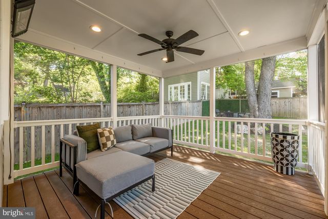 5716 8TH RD N, Arlington, VA 22205