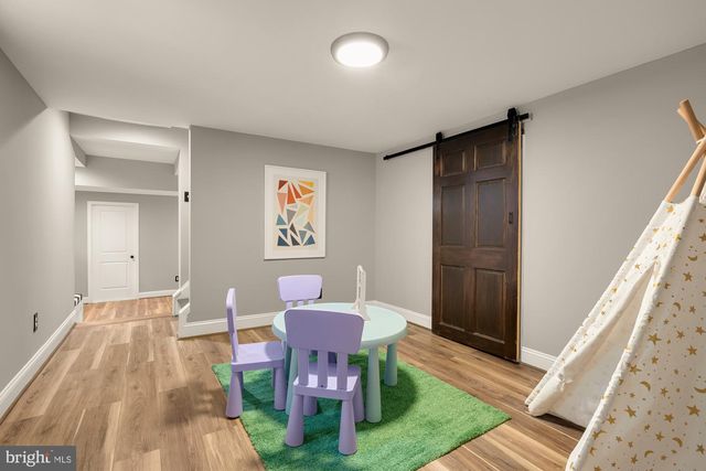 5716 8TH RD N, Arlington, VA 22205