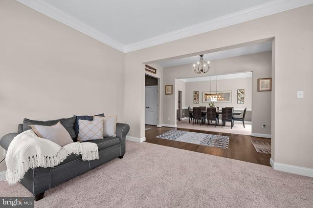 6408 PADDINGTON ST, Middle River, MD 21220