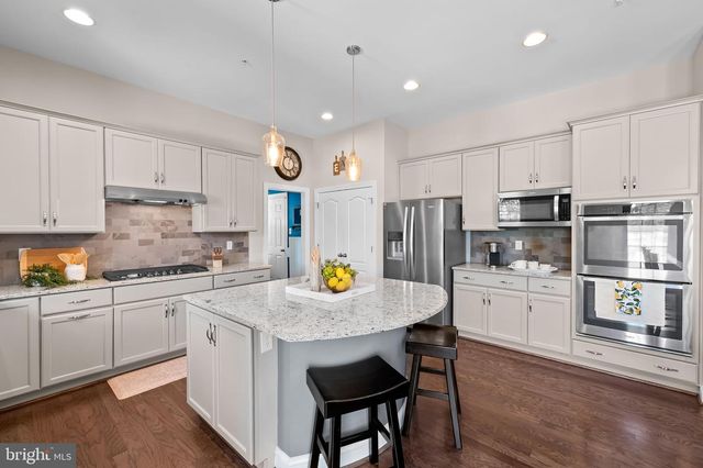 6408 PADDINGTON ST, Middle River, MD 21220
