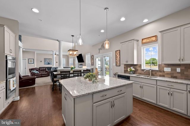 6408 PADDINGTON ST, Middle River, MD 21220