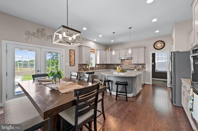 6408 PADDINGTON ST, Middle River, MD 21220