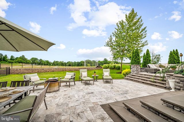 6408 PADDINGTON ST, Middle River, MD 21220