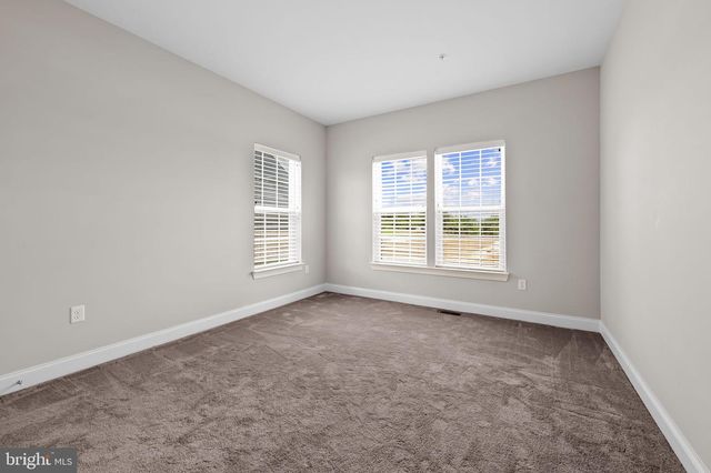 6408 PADDINGTON ST, Middle River, MD 21220
