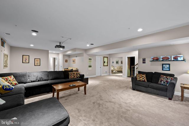 6408 PADDINGTON ST, Middle River, MD 21220