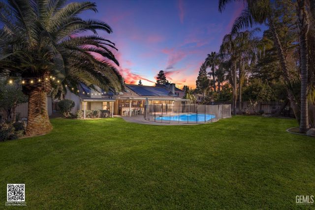 2601 Manitou Way, Bakersfield, CA 93309