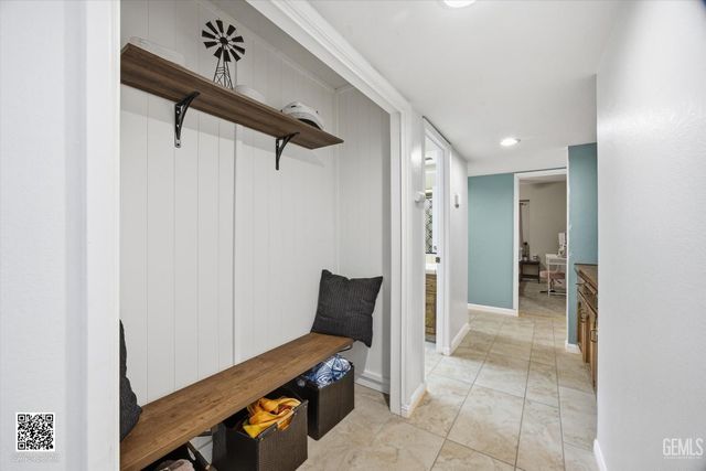 2601 Manitou Way, Bakersfield, CA 93309