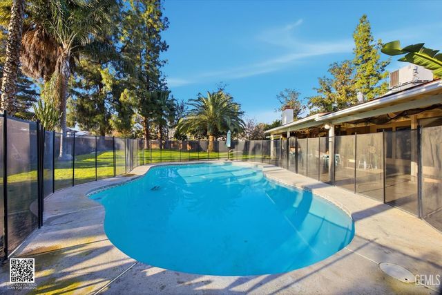 2601 Manitou Way, Bakersfield, CA 93309