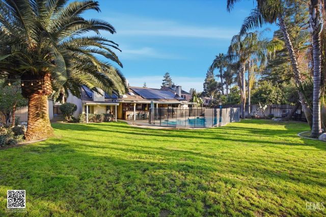 2601 Manitou Way, Bakersfield, CA 93309