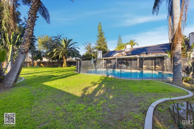 2601 Manitou Way, Bakersfield, CA 93309