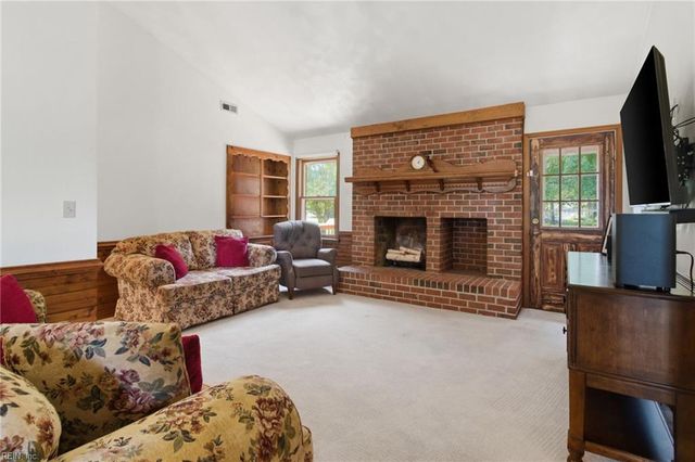 701 Baywood TRL, Chesapeake, VA 23323